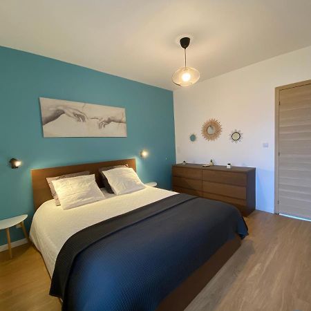 Le 44 - T2 Renove Moderne Et Confortable En Centre-Ville Montluçon Kültér fotó