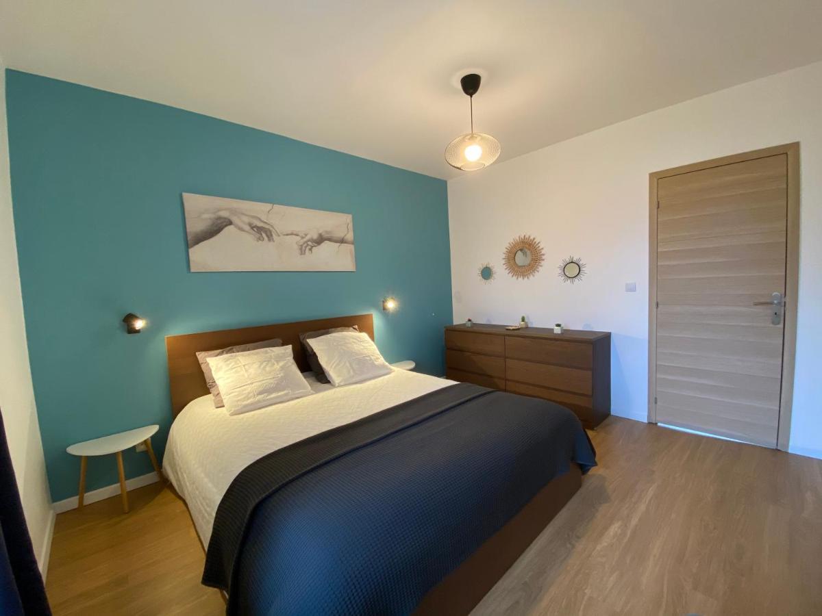 Le 44 - T2 Renove Moderne Et Confortable En Centre-Ville Montluçon Kültér fotó